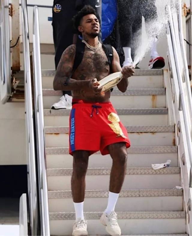 2026年美加墨世界杯抽签将于北京时间2025年12月6日01：00举行（2026年美加墨世界杯抽签定于北京时间2025年12月6日01：00进行）