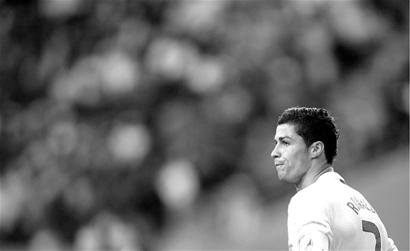 赫罗纳vs阿拉维斯：维特塞尔、布林德首发，马里亚诺-迪亚斯、德尼斯-苏亚雷斯出战（赫罗纳迎战阿拉维斯：维特塞尔、布林德首发，马里亚诺-迪亚斯与德尼斯-苏亚雷斯出场）