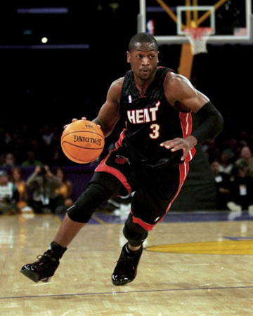 内马尔：我绝不会在任何时候损害自己的职业生涯（内马尔：无论何时，我都不会拿职业生涯冒险）