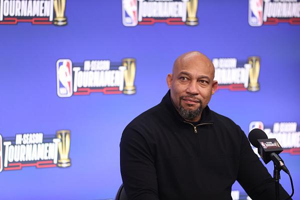 足球运动对孩子的益处（足球如何促进孩子的成长）