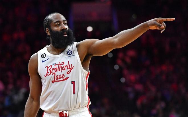 不和谐，太阳报：拜仁球迷在赛前与现场警察和安保发生冲突（赛前风波：太阳报称拜仁球迷与警方及安保人员发生冲突）