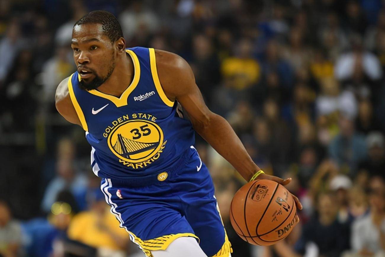 阿斯：努涅斯与萨拉赫关系密切，可能帮助利雅得新月引进后者（阿斯：努涅斯或凭私交助利雅得新月签下萨拉赫）