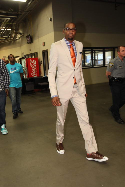 媒体人：山东泰山新赛季教练配置计划是韩鹏+外籍助教（媒体人透露：山东泰山新赛季教练组将由韩鹏联手外籍助教）