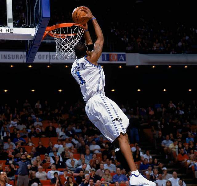 米兰小将博尔萨尼：和一线队球员同场竞技的感觉棒极了（米兰新星博尔萨尼：与一线队并肩作战的体验太棒了）