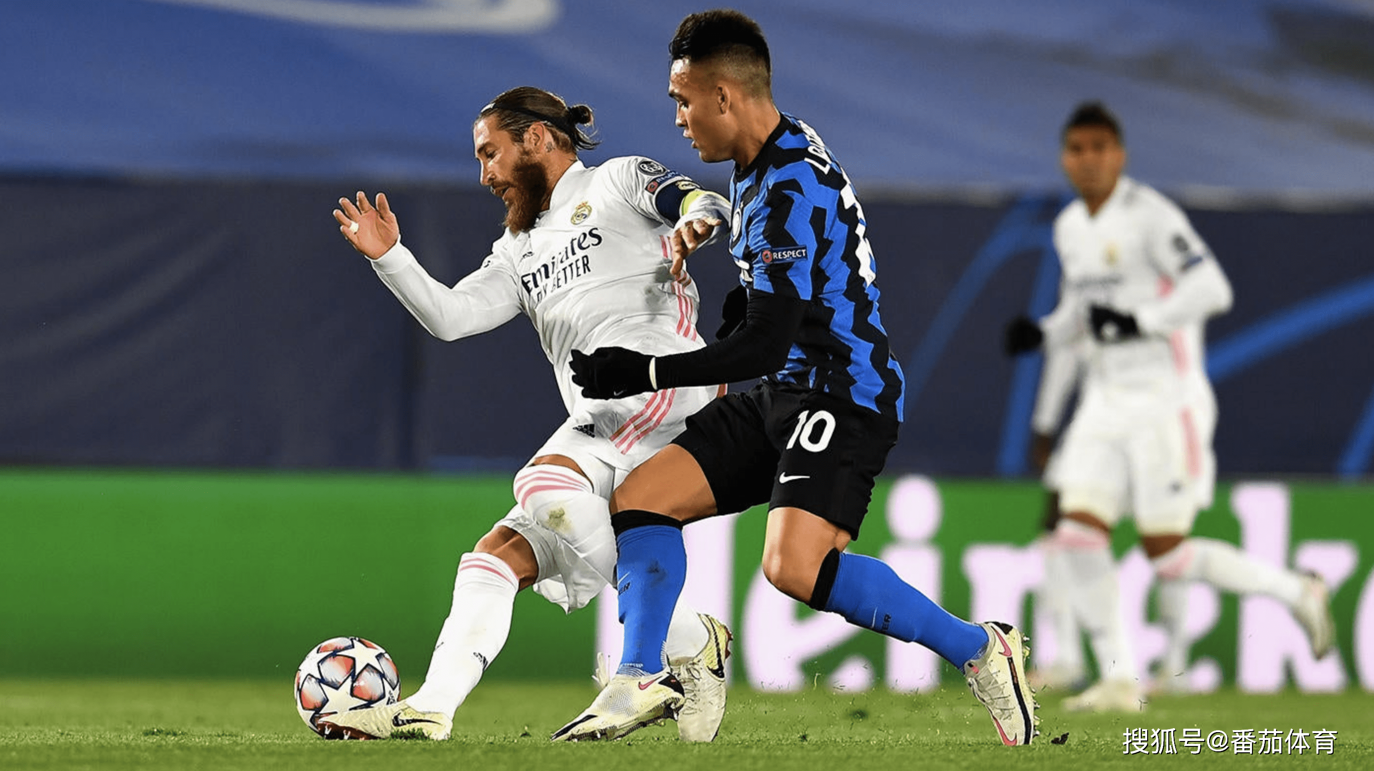 全市场：尤文与那不勒斯对格雷茨卡有意，正关注其续约情况（全市场：尤文、那不勒斯有意格雷茨卡，密切关注续约进展）